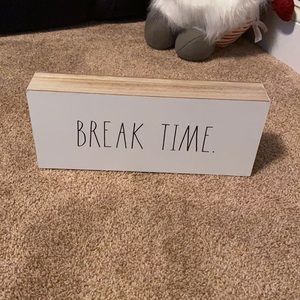 Two-sided break time on one class time on the other